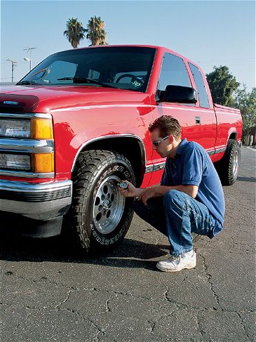 increase Mpg checking Tire Pressure