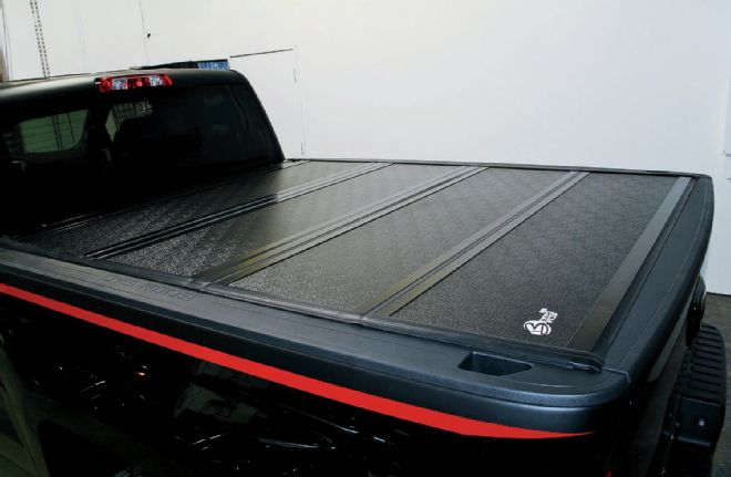 Bakflip Folding Tonneau Cover