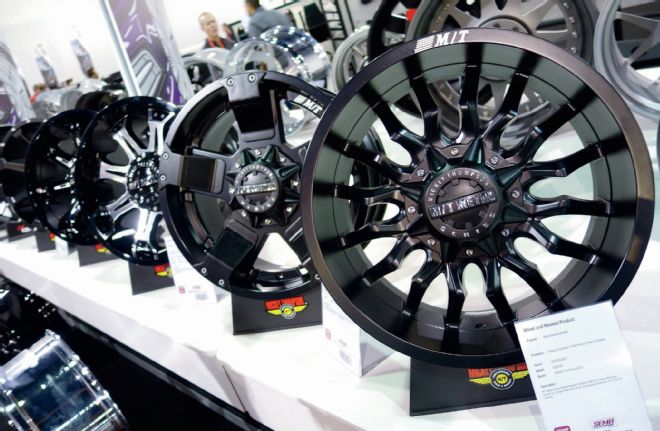 Sema 2014 Products Mickey Thompson Metal Series Wheels