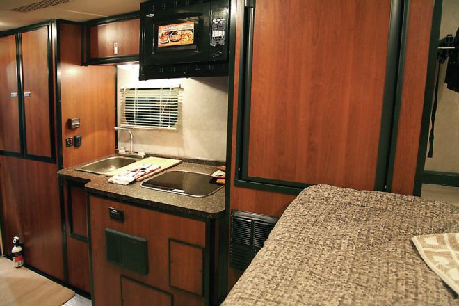 Livin’ Lite Campers And Lightweight Toy Haulers