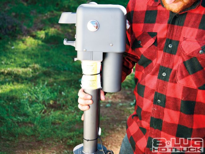 Huskys Centerline Weight Distribution Hitch