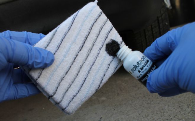 Product Testing: Turtle Wax Rinse Free Wash & Wax, Rain-X Deep Cleaning Windshield Kit, and Solution Finish Black Trim Restorer