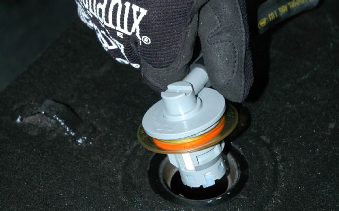 Go With The Flow: Installing a Transfer Flow 60-Gallon Tank in a Long-Bed Ram