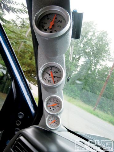 Auto Meter Nexus Gauges - Monitoring Magic