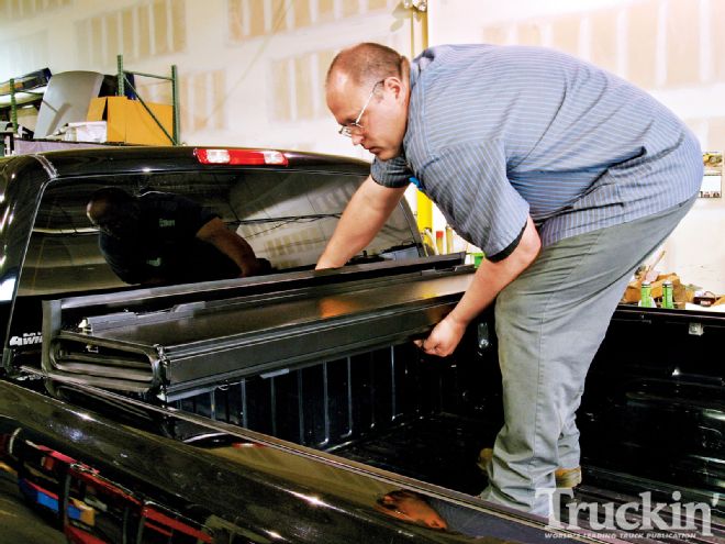Flip It - Bakflip Tonneau Cover Install