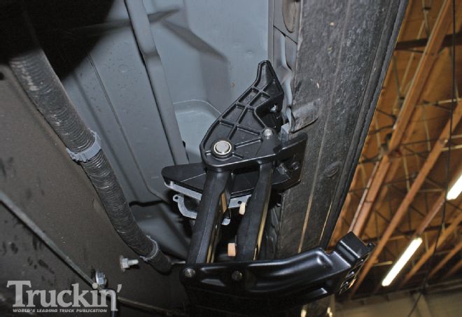 2009 Chevy Silverado 3500 Buildup - Anatomy Of A Custom Truck
