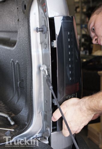 2009 Chevy Silverado 3500 Buildup - Anatomy Of A Custom Truck