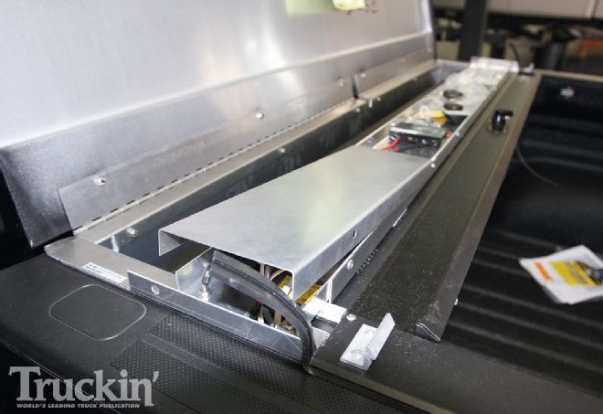 Roll-N-Lock E-Series Tonneau Cover - Versatile Bed Vault
