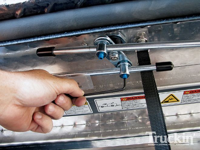 DiamondBack HD-X Tonneau Cover - DiamondBack Tonneau