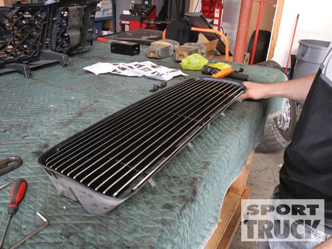 2008 Nissan Titan Billet Grille Install - Grille Master