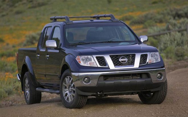 2009 Nissan Frontier front View