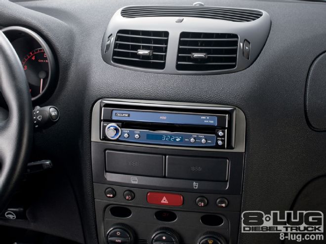 Amplifiers, Head Units, And Navigational Systems - A/V Entertainment