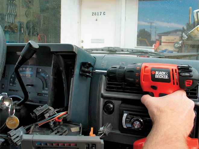 1989 Chevy S10 - Equus Tachometer Install - Watch Those Rs