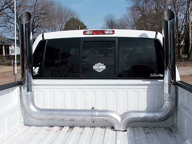 grand Rock Big Rig Kit exhaust On The Truck Bed