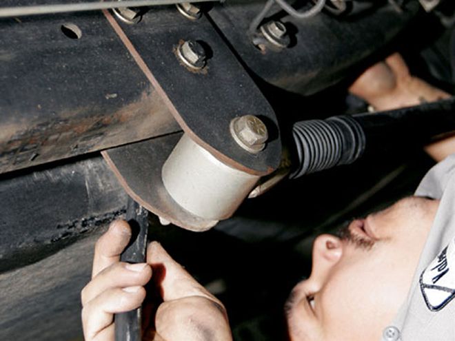 2005 Chevy 2500HD Air Compressor - Compressed Air Anywhere