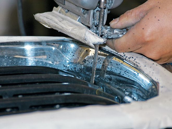 2005 GMC Yukon Grille Install - Orthodontics For Your Ride!