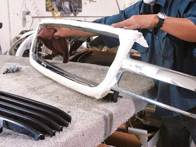 2005 GMC Yukon Grille Install - Orthodontics For Your Ride!