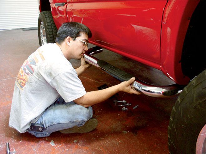 Custom 2000 GMC Sierra Accessory Installs - Looking The Part