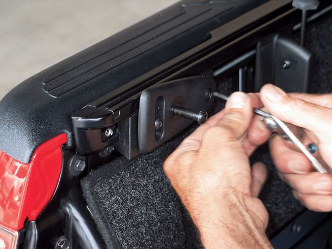 Installing A Tonnneau Cover On A Toyota Tacoma - Truck Trunk!