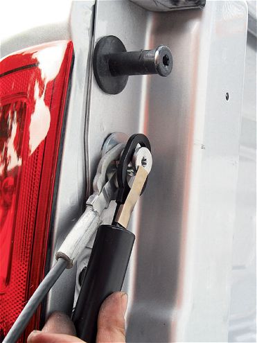 EZ Down Tailgate Damper Install - Smooth Operator