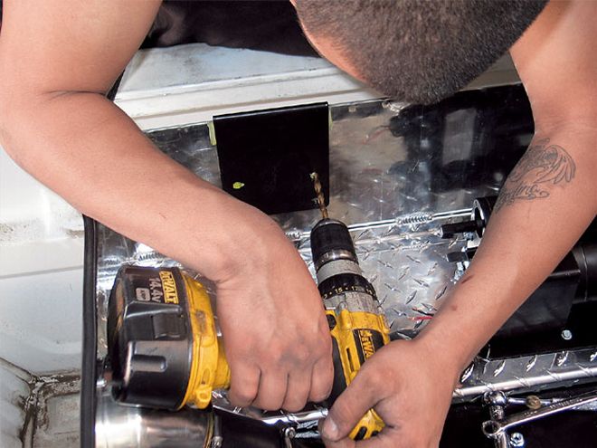 Transfer Flow Truck Bed Tool Box & Fuel Cell - Super Big Gulp