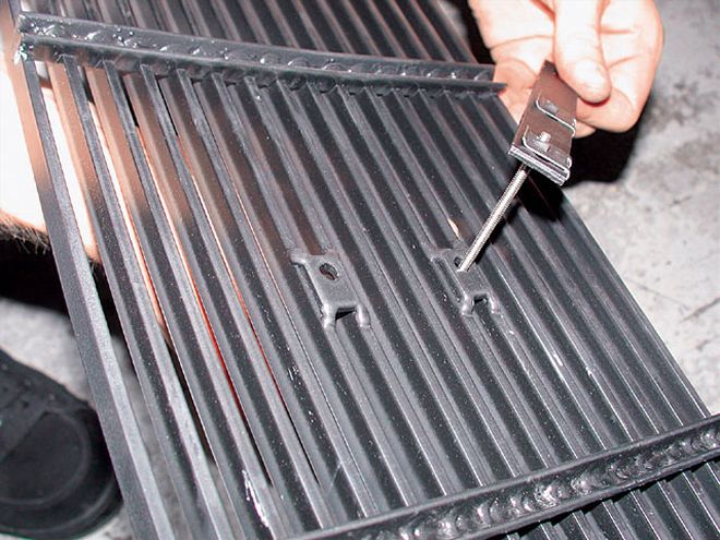 Stull Grille Install On Nissan Trucks - 2 Trucks, 2 Grilles