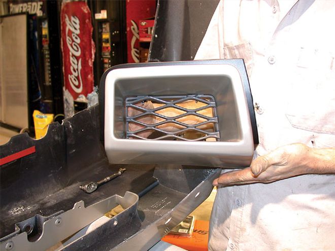 Custom Upgrades on a 2003 Chevy Silverado - Silverado Styling Staples
