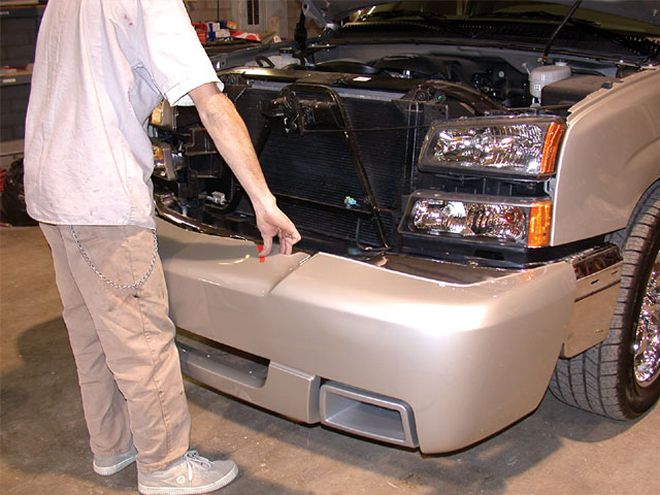 Custom Upgrades on a 2003 Chevy Silverado - Silverado Styling Staples