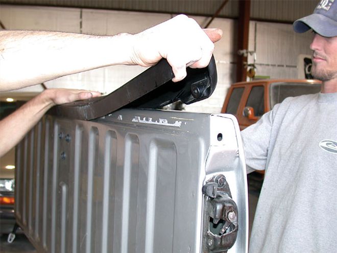 Custom Upgrades on a 2003 Chevy Silverado - Silverado Styling Staples
