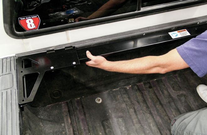 2004 Ford F250 Toyloader Install Mounting Point Options