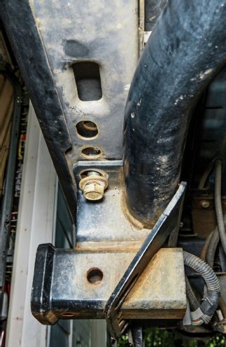 2004 Chevy 2500HD - Off Road Tough Fab Fours Bumpers Install