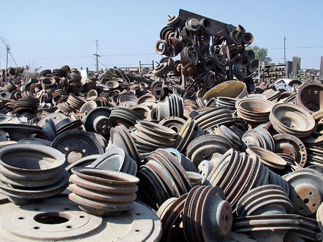 Finding Used Truck Parts At Junk Yards
