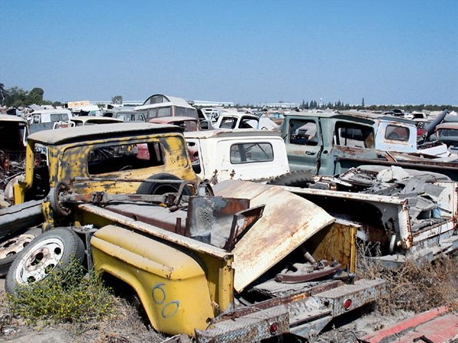 Finding Used Truck Parts At Junk Yards