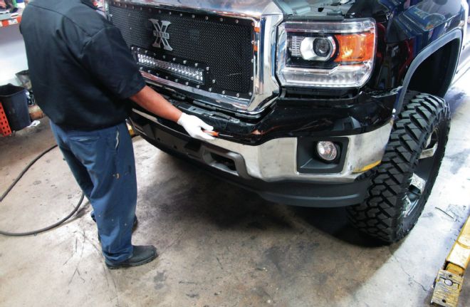 2014 GMC Sierra Bumper Bolts Removed