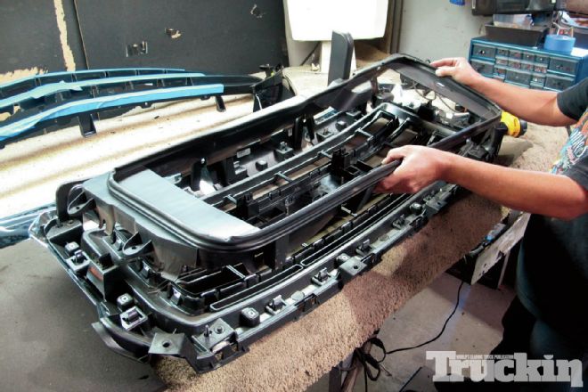 2014 Gmc Sierra T Rex Grille Install Removing The Inner Grille Surround