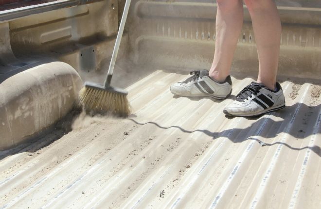 Herculiner Roll On Bedliner 1985 Ford Ranger Clean Up The Bed