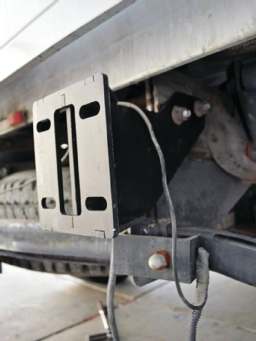 Ford F 250 Fab Fours Heavy Duty Bumpers Install 03