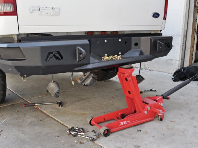 Ford F 250 Fab Fours Heavy Duty Bumpers Install 04