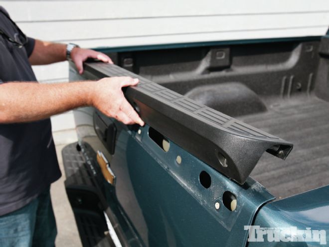SnugTop Tonneau Cover - Sleek Security