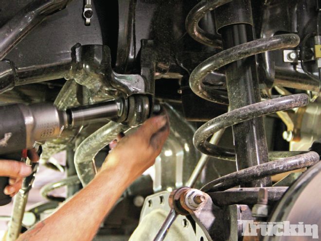 McGaughy 8inch Lift Kit - 2012 Ram 3500