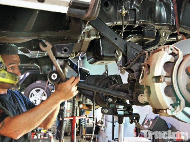 McGaughy 8inch Lift Kit - 2012 Ram 3500