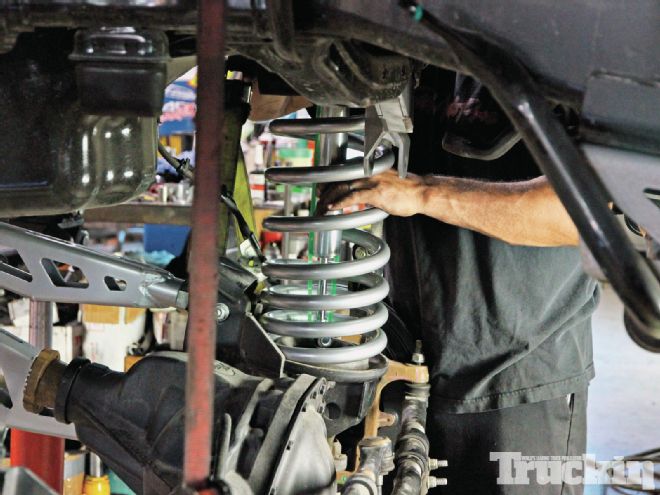 McGaughy 8inch Lift Kit - 2012 Ram 3500