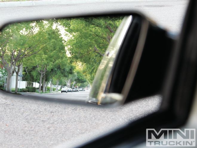 Street Scene Mirrors - Better Backward Vision
