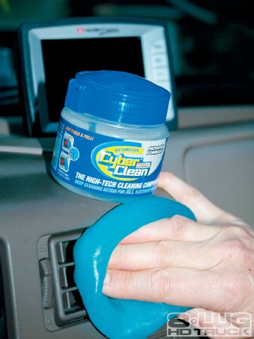 Truck Cleaning Guide - Fall Cleanup