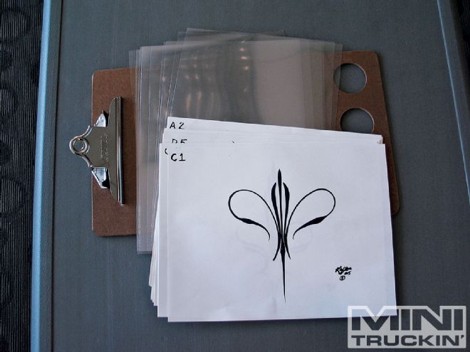 Learning The Basics Of Pinstriping