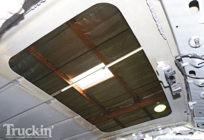 Webasto Hollandia TVS 900 ST Sunroof - Satisfying Sunroof