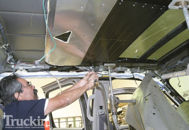 Webasto Hollandia TVS 900 ST Sunroof - Satisfying Sunroof