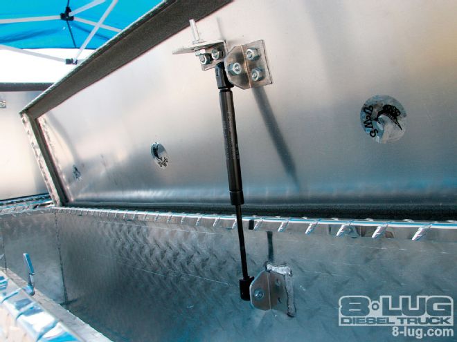 Toolboxes and Bed Step Install - Get A Hot Box