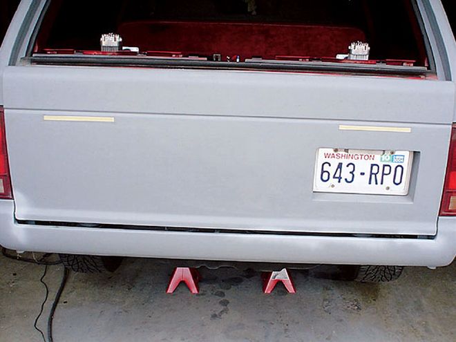 LED Tail Lights On A Chevy Blazer - Do-It-Yourself Custom Tails