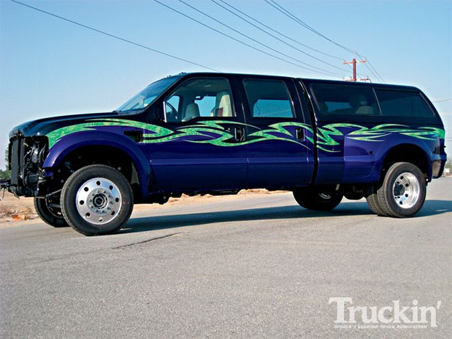 2008 Ford F450 Super Duty Buildup - Inside Look At The SEMA Crunch
